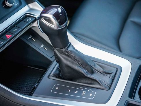 Used 2022 Audi Q3 2.0T Premium w/ Convenience Package image 21