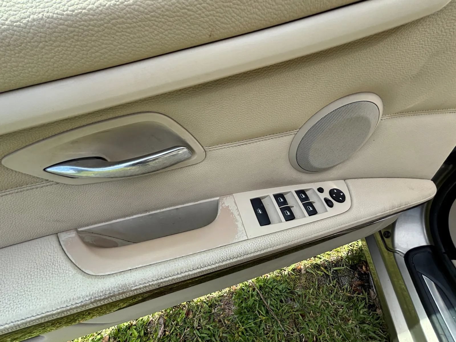 Used 2011 BMW 328i Convertible RWD image 17