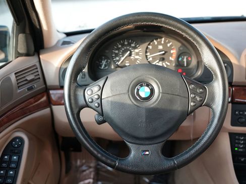 Used 1999 BMW 540i Sedan image 4