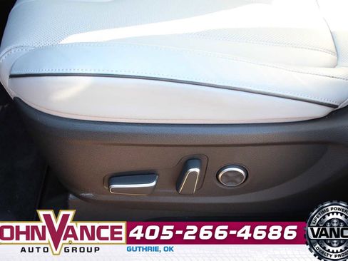 Used 2025 Hyundai Palisade SEL image 25