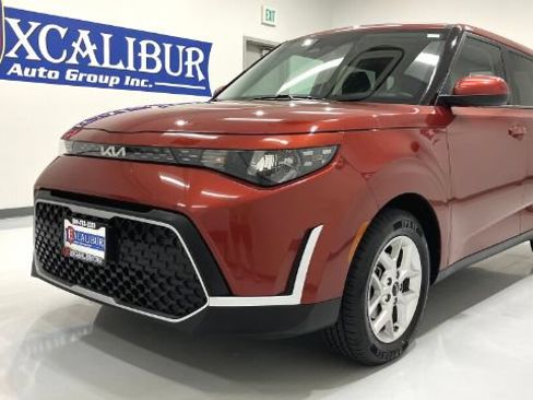 Used 2023 Kia Soul S FWD image 10