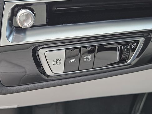 New 2025 Cadillac Lyriq Sport image 23