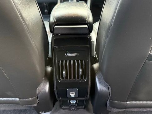 Used 2022 Jeep Compass Limited image 42