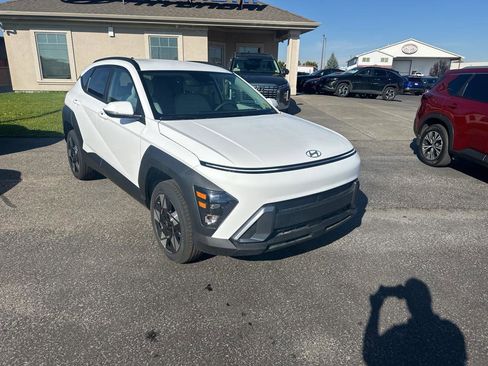 New 2025 Hyundai Kona SEL image 7