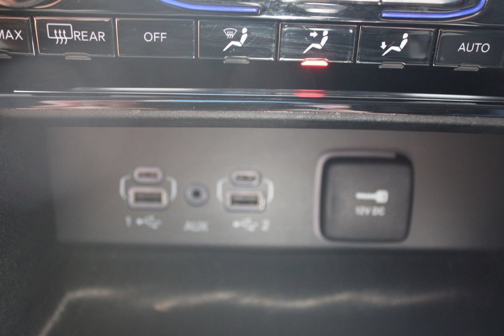 Used 2022 Jeep Grand Cherokee L Limited RWD image 53