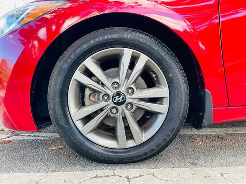 Used 2018 Hyundai Elantra SEL image 15