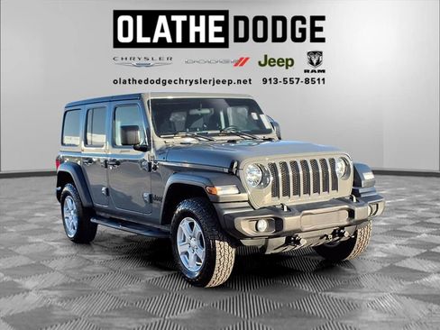 Used 2021 Jeep Wrangler Unlimited Sport image 28
