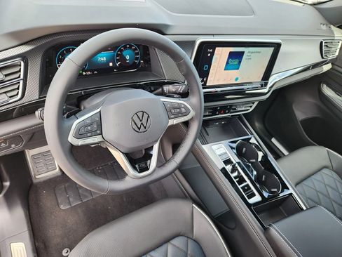 New 2026 Volkswagen Atlas Cross Sport SEL Premium R-Line AWD/4WD image 9
