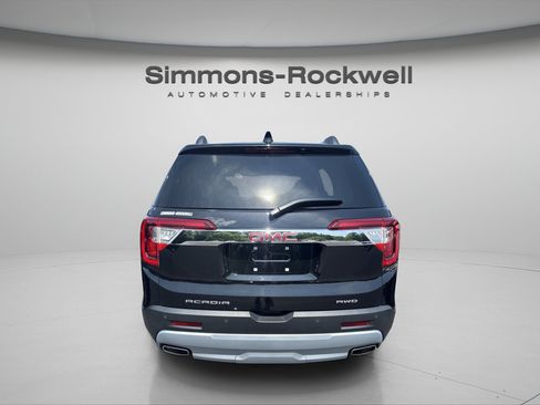 Used 2023 GMC Acadia SLT w/ Preferred Package AWD/4WD image 3