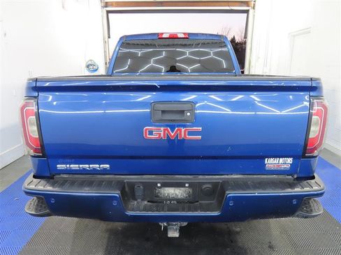 Used 2017 GMC Sierra 1500 SLT w/ All Terrain X Package AWD/4WD image 11