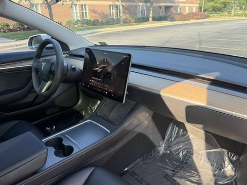 Used 2023 Tesla Model 3 Standard Range RWD image 30