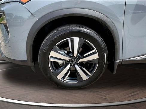 Certified 2024 Nissan Rogue SL w/ SL Premium Package AWD/4WD image 9
