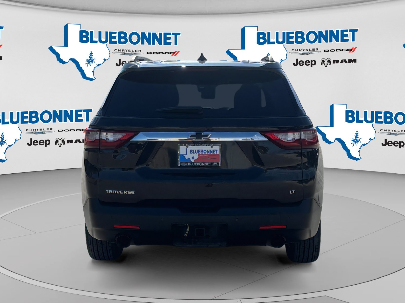 Used 2019 Chevrolet Traverse LT w/ LT Premium Package FWD image 6