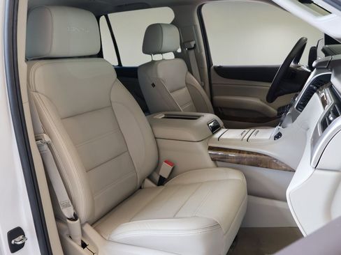 Used 2017 GMC Yukon Denali w/ Open Road Package image 24
