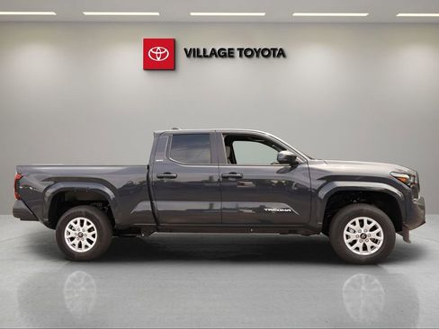 New 2026 Toyota Tacoma SR5 RWD image 6