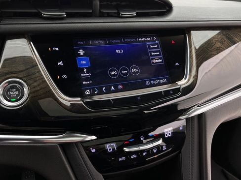 Used 2020 Cadillac XT6 Premium Luxury image 3