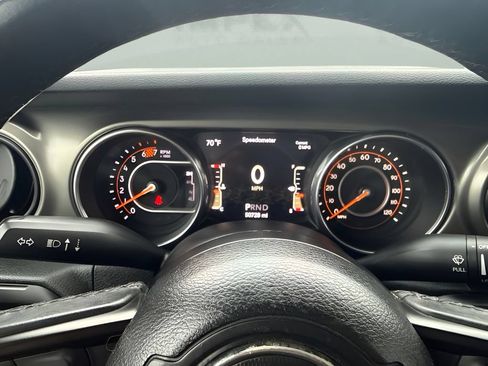 Used 2018 Jeep Wrangler Unlimited Sport S AWD/4WD image 13