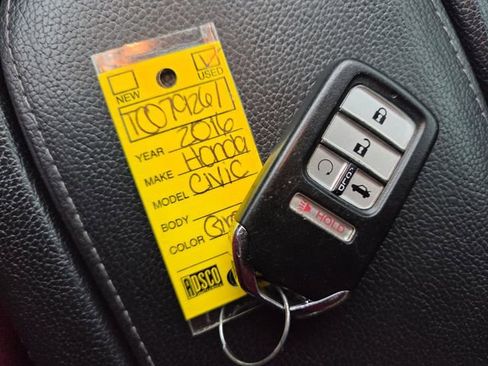 Used 2016 Honda Civic EX-L image 21