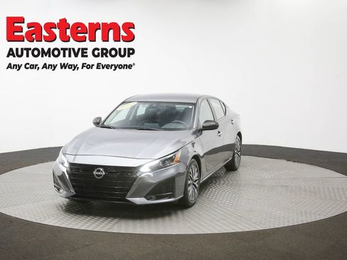 Used 2024 Nissan Altima 2.5 SV image 55