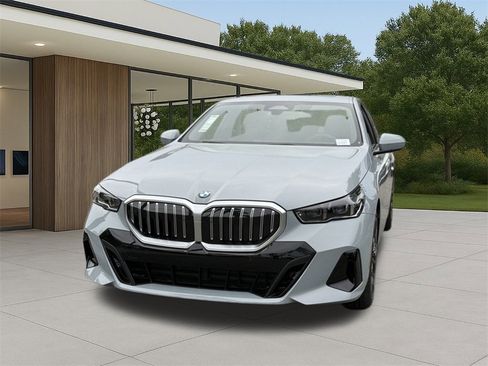 New 2026 BMW 530i 530i w/ M Sport Package image 3