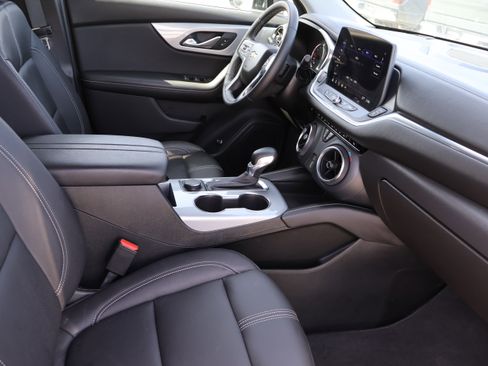 Used 2023 Chevrolet Blazer LT image 12