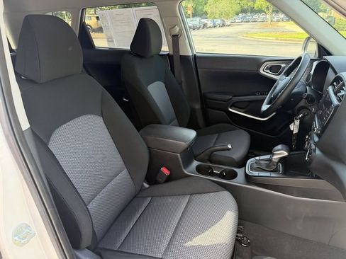 Certified 2024 Kia Soul LX w/ Option Group 015 FWD image 28