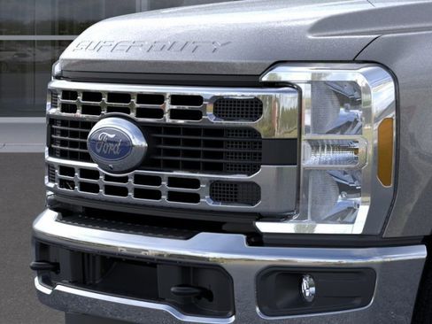 New 2026 Ford F250 XLT w/ 360-Degree Camera Package AWD/4WD image 17