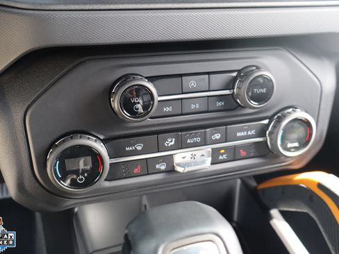 Certified 2024 Ford Bronco Badlands AWD/4WD image 20