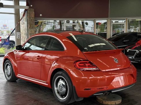 Used 2018 Volkswagen Beetle 2.0T Coast w/ Coast Lighting Package FWD image 12