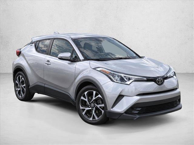 Used 2019 Toyota C-HR XLE FWD image 3