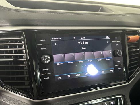 Used 2022 Volkswagen Atlas Cross Sport SEL R-Line image 46