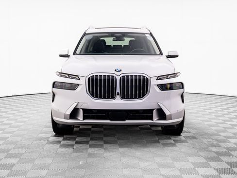 Certified 2024 BMW X7 xDrive40i w/ Climate Comfort Package image 8