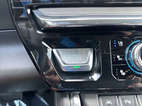 Used 2024 GMC Sierra 1500 Denali image 49