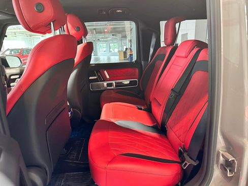 Used 2021 Mercedes-Benz G 550 image 13