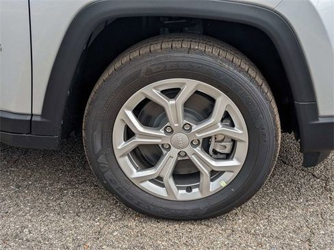 New 2024 Jeep Compass Sport image 10