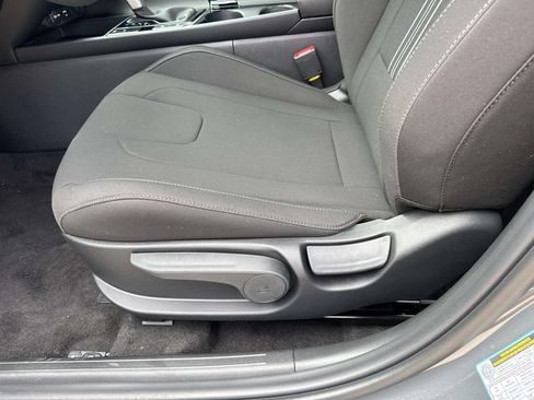 New 2026 Hyundai Elantra SEL FWD image 21