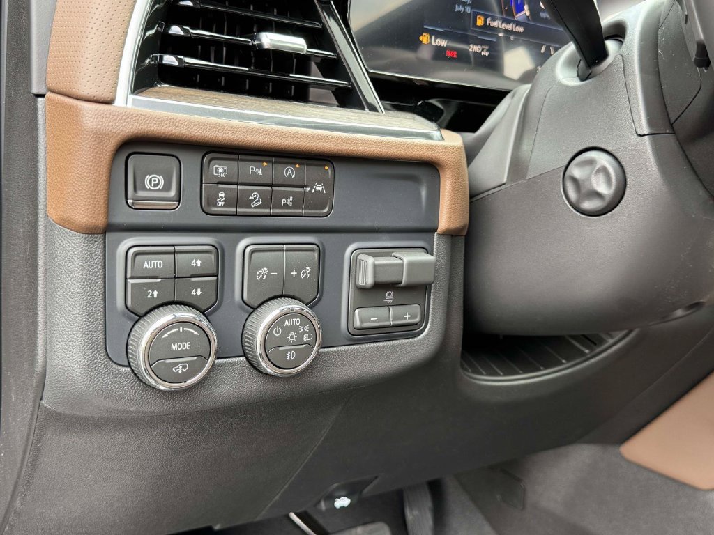 New 2026 Chevrolet Tahoe High Country AWD/4WD image 9