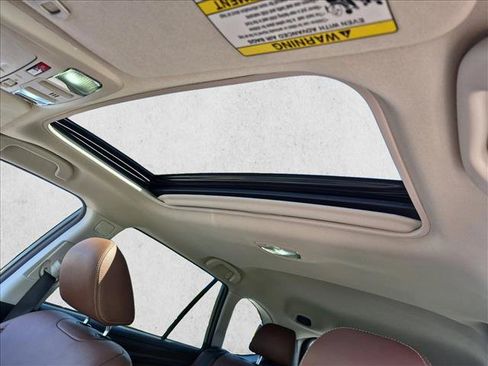 Used 2019 Subaru Outback 3.6R Touring w/ Popular Package #3A AWD/4WD image 16