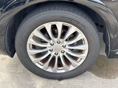 Used 2016 INFINITI QX80 2WD w/ Deluxe Technology Package image 12