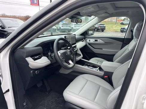 New 2026 Ford Explorer Active w/ Active Comfort Package AWD/4WD image 11