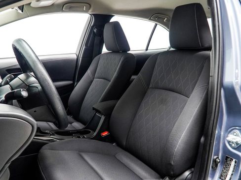 Used 2024 Toyota Corolla LE FWD image 31