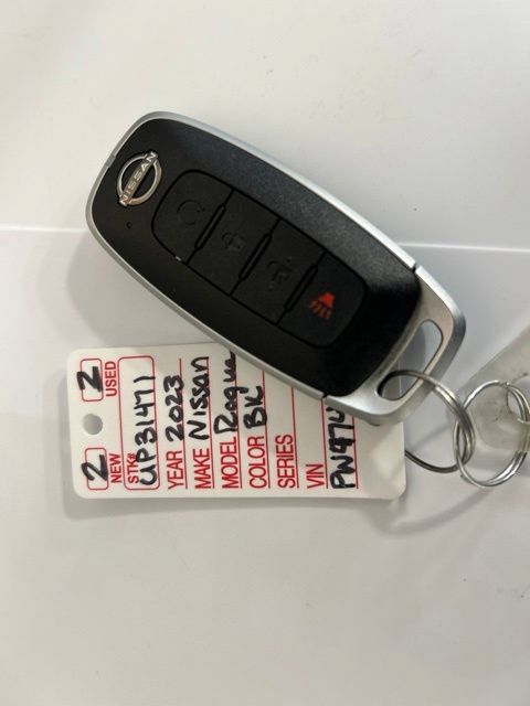 Used 2023 Nissan Rogue SV AWD/4WD image 32