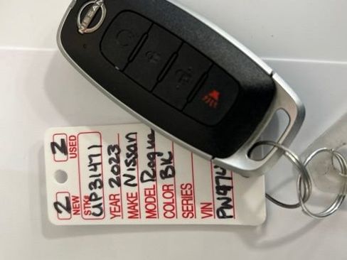 Used 2023 Nissan Rogue SV AWD/4WD image 32