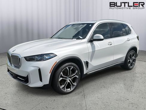 Used 2025 BMW X5 xDrive40i w/ Climate Comfort Package AWD/4WD image 2