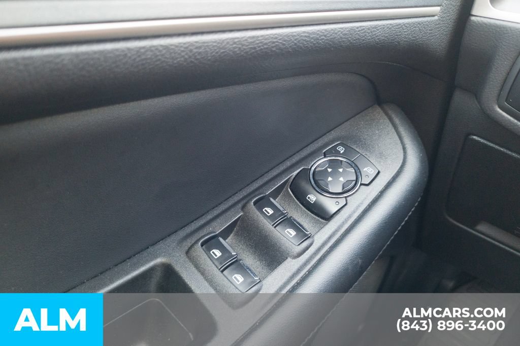 Used 2024 Ford Edge SEL AWD/4WD image 14