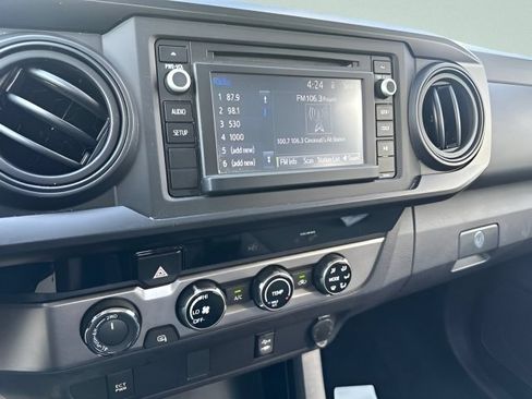 Used 2018 Toyota Tacoma SR w/ SR Convenience Package AWD/4WD image 18