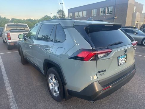 Used 2021 Toyota RAV4 XLE w/ Convenience Package AWD/4WD image 10