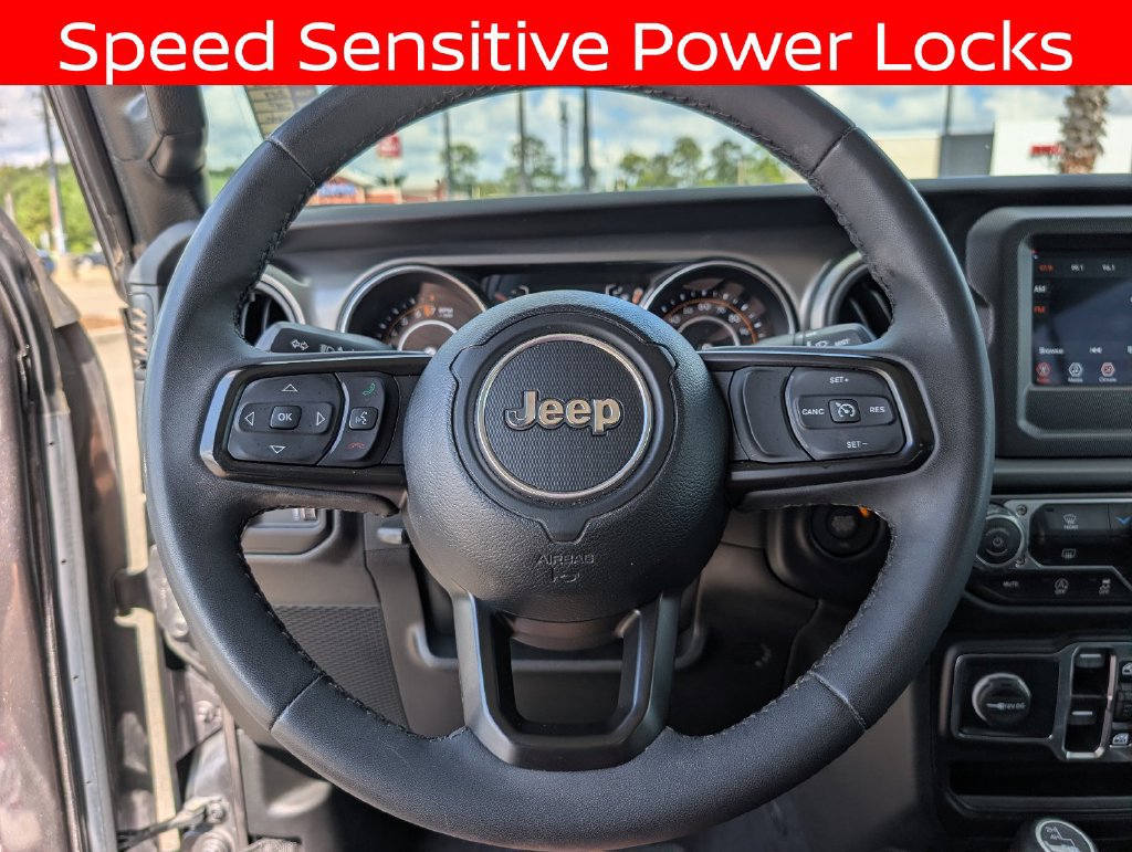 Used 2023 Jeep Gladiator Sport AWD/4WD image 23