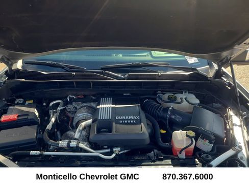Used 2025 GMC Sierra 1500 SLT AWD/4WD image 11