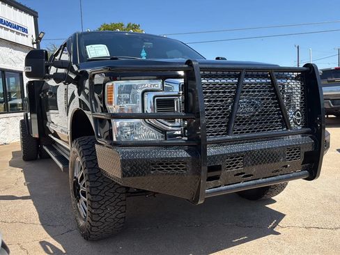 Used 2022 Ford F350 Lariat w/ Lariat Value Package AWD/4WD image 4